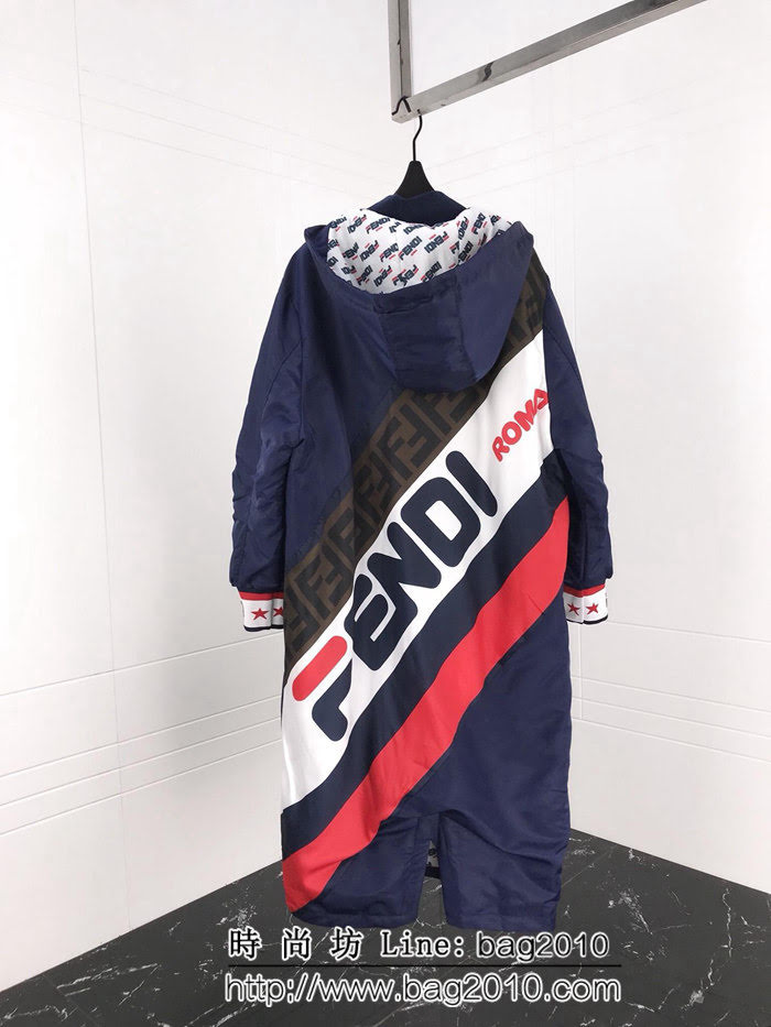 FENDI芬迪 X FILA合作款 18冬季新款 連帽尼龍長款大衣 帽子可拆卸 男女同款 ydi2099